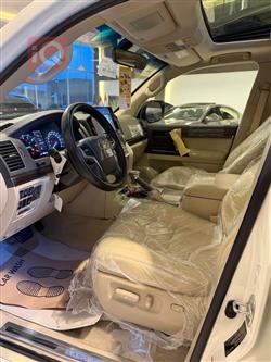 تۆیۆتا لاند کروزەر